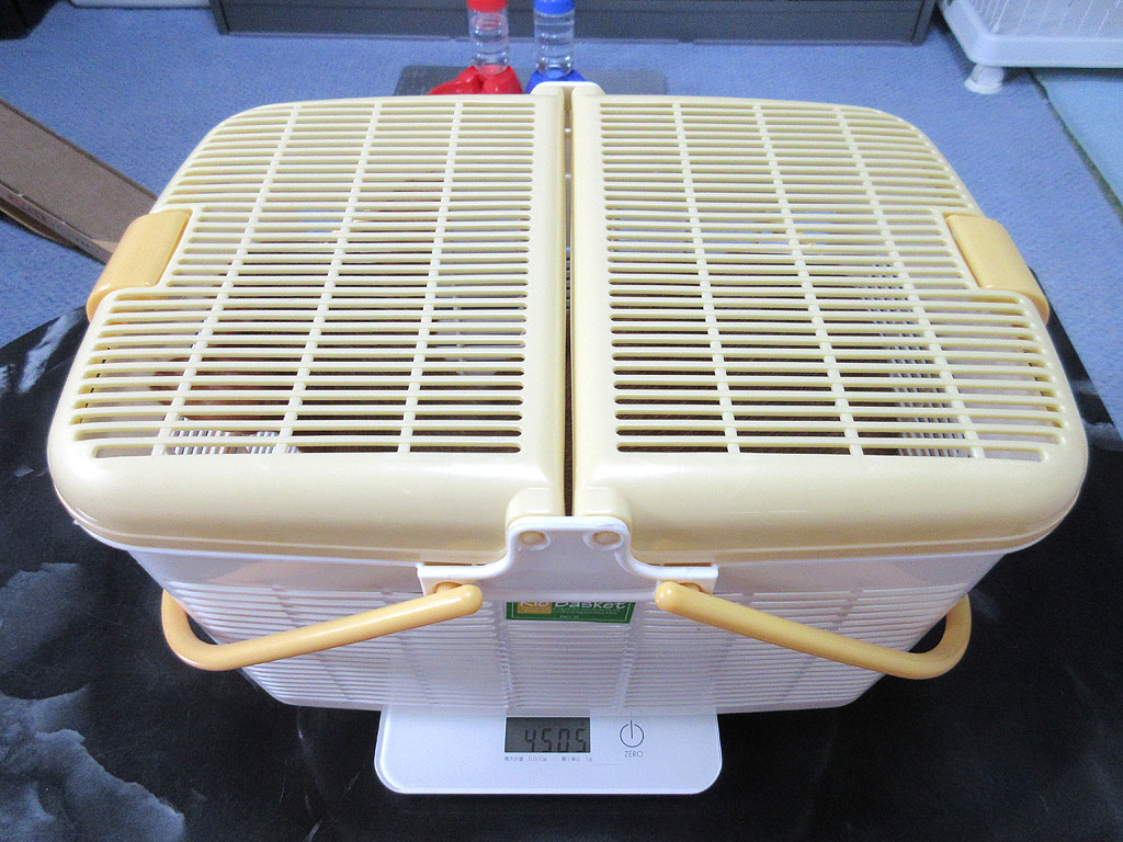 今朝のアビのすけの体重測定。